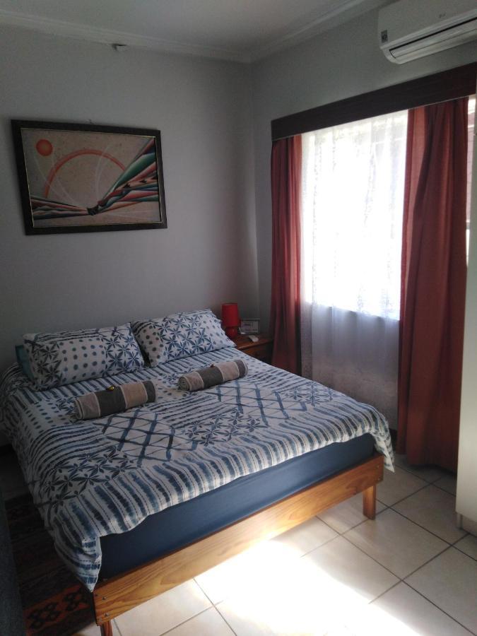 Xenia Bed & Breakfast Windhoek Dış mekan fotoğraf
