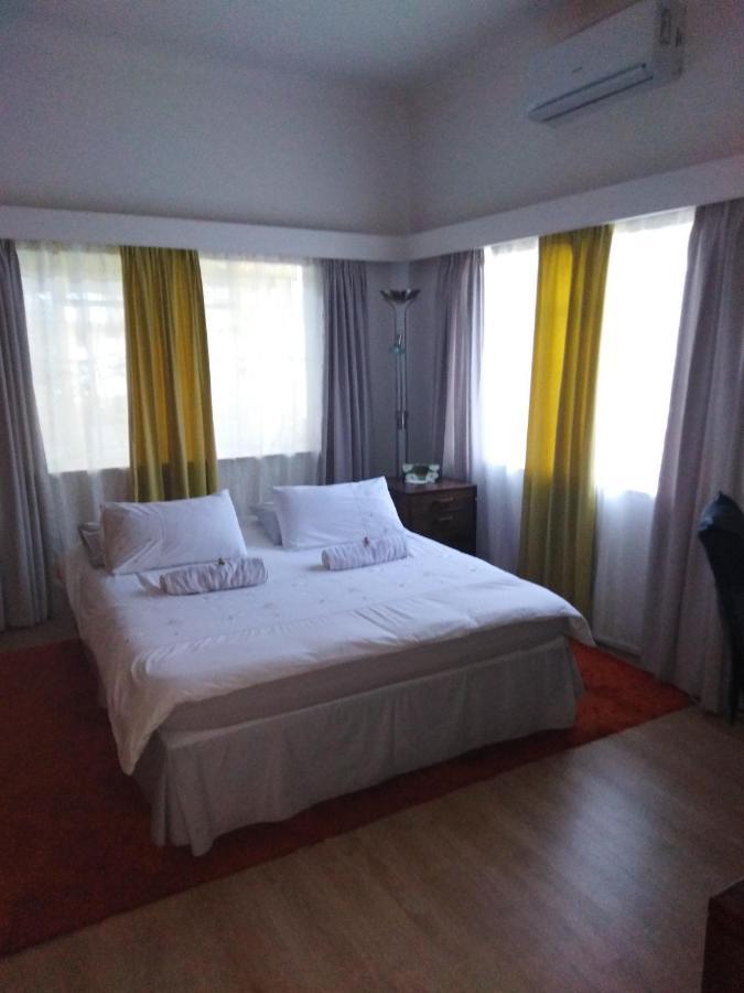 Xenia Bed & Breakfast Windhoek Dış mekan fotoğraf
