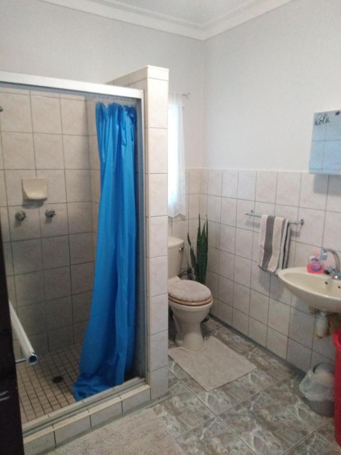 Xenia Bed & Breakfast Windhoek Dış mekan fotoğraf