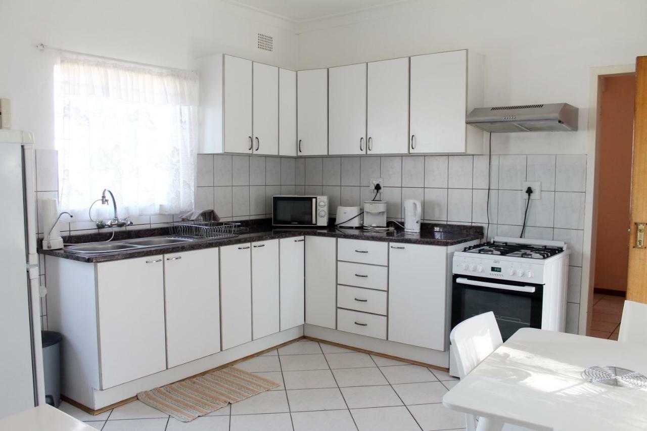 Xenia Bed & Breakfast Windhoek Dış mekan fotoğraf